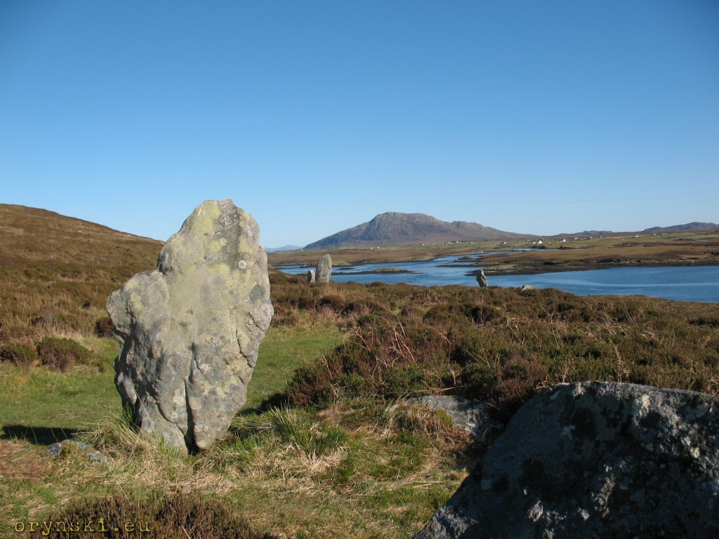 „Kamienny krąg w pobliżu Loch nam Madadh”